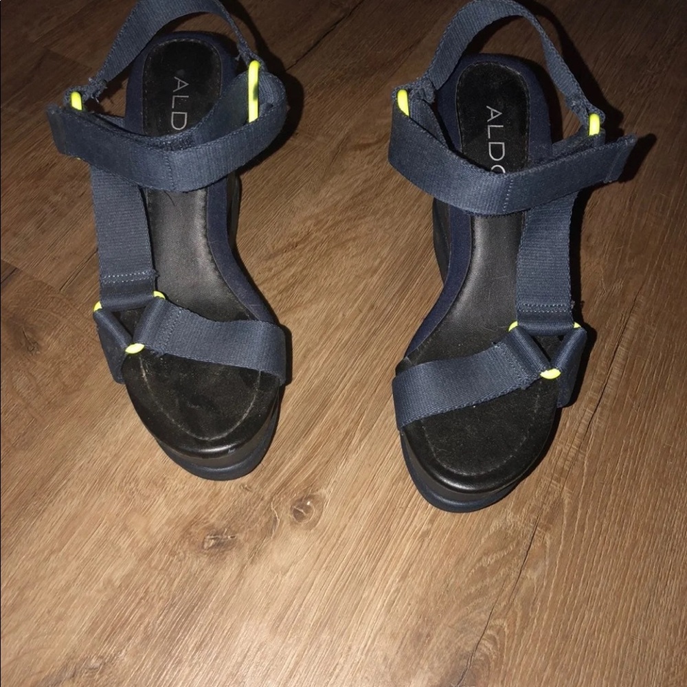 Aldo wedges